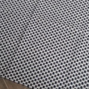 Tapete sala fio de algodão modelo dentilhado 1,50x2m tons de marrom verde mostarda Ref.009