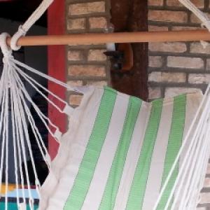 Rede cadeira várias cores tecido de algodão enchimento de espuma.