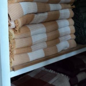 Colcha de algodão xadrez trabalhada solteiro e king Ref.075