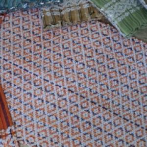 Jogo de lavabo 2 peças 1 tapete e 1 toalha Ref.056